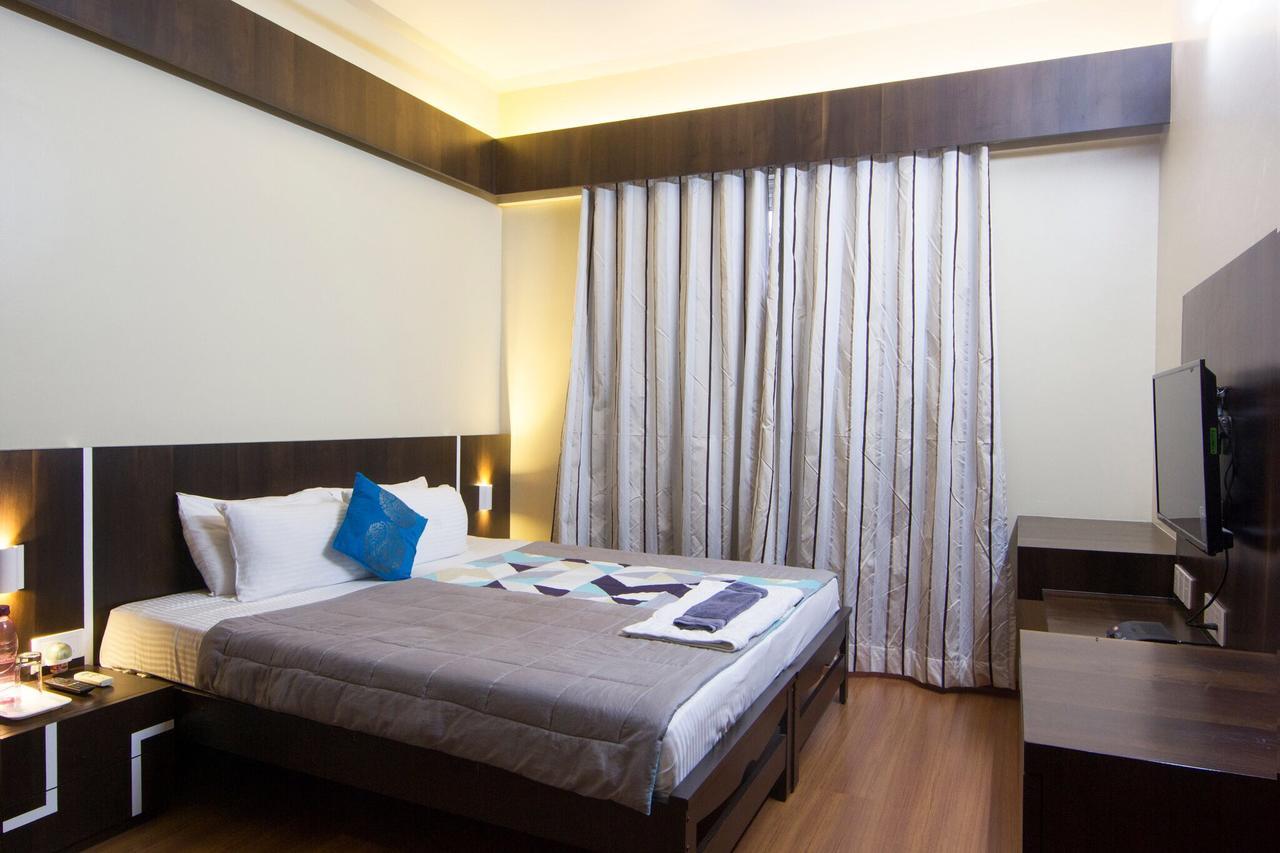 Amanora Park Town Pune Exterior photo