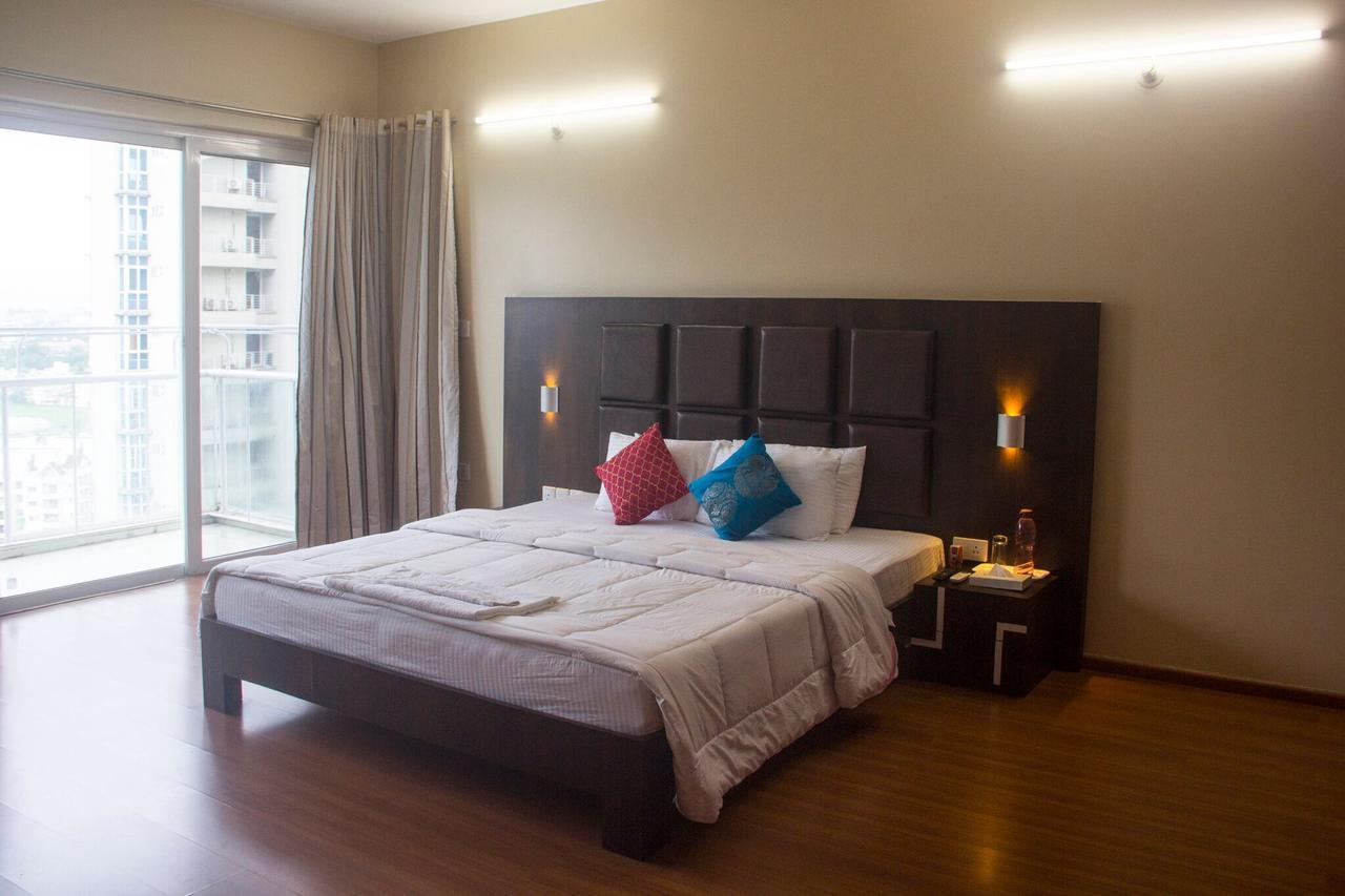 Amanora Park Town Pune Exterior photo
