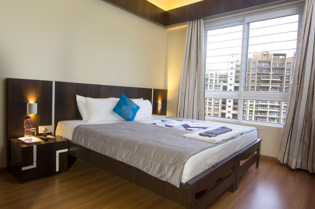 Amanora Park Town Pune Exterior photo
